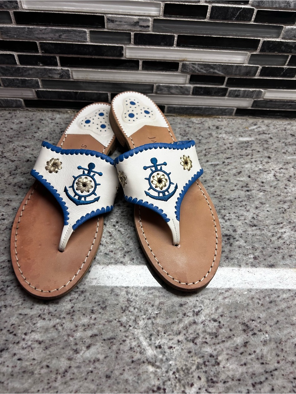 Jack Rogers Women’s White & Blue Nautical Thong Sandals size 9